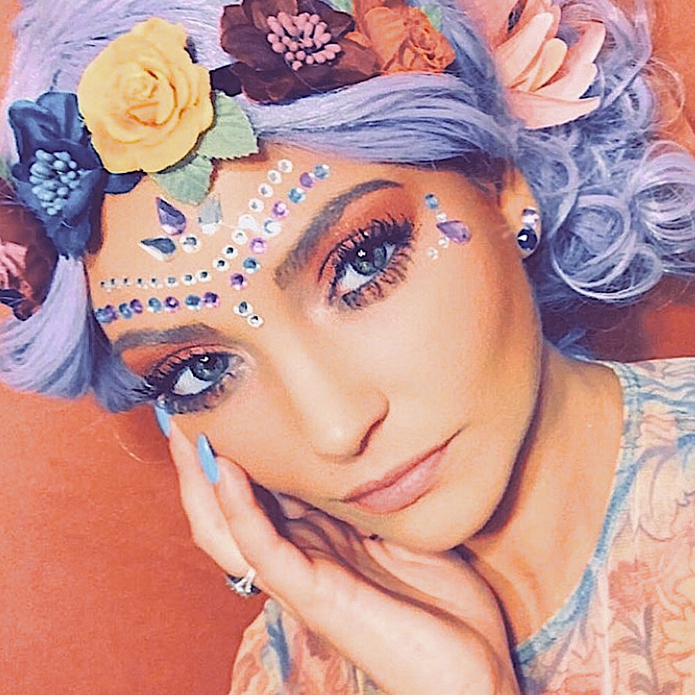 OFFERS WELCOME 🤘🦋🌸 Hi I’m Melody! BUNDLE to save 😉